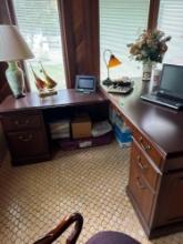 64x44x40 in L Shaped office desk