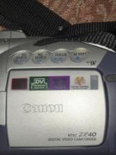 canon ntsc zR 40 digital video camcorder -office