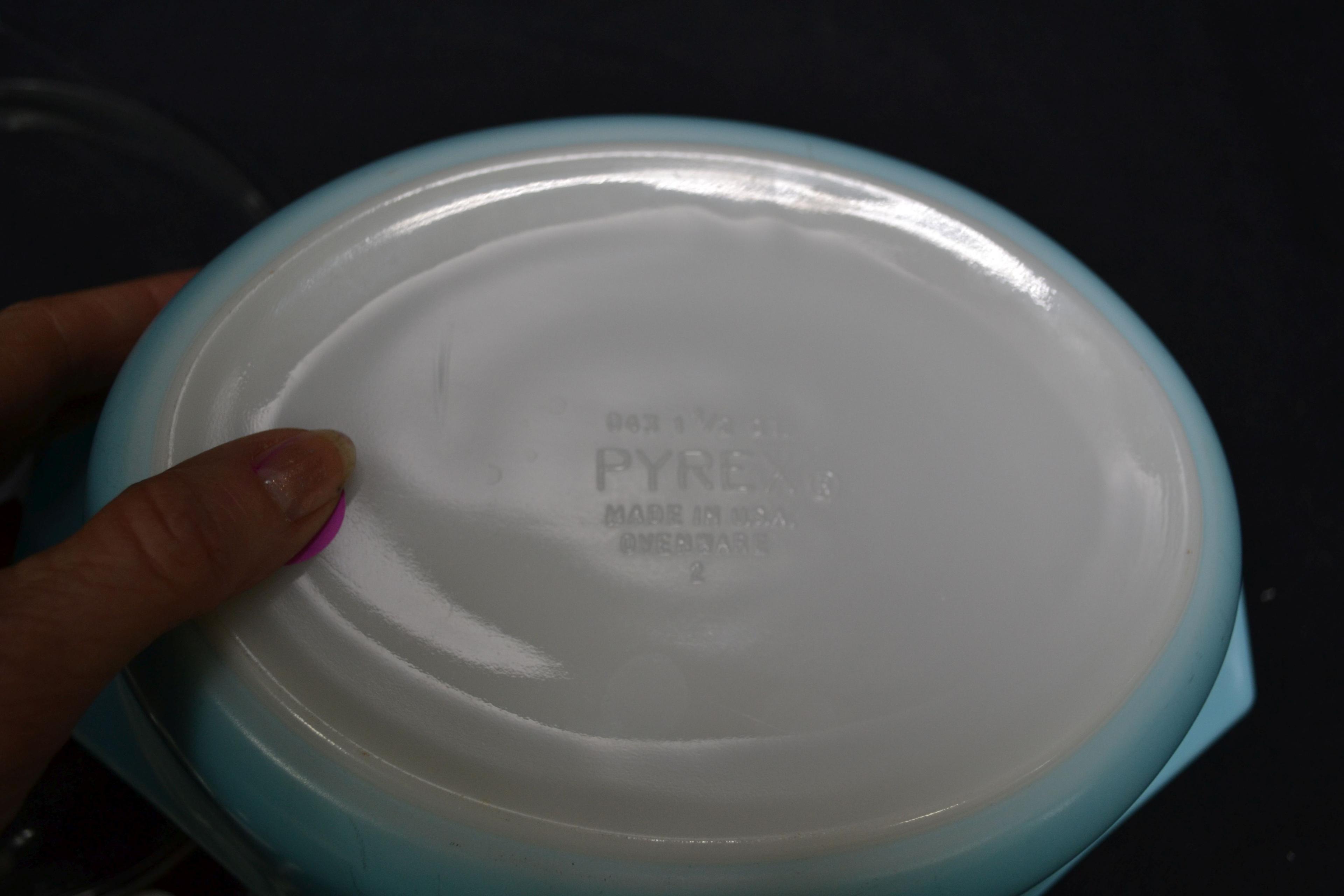 Pyrex Americana Blue No. 043 Casserole w/Lid; Mfg. 1967-1969