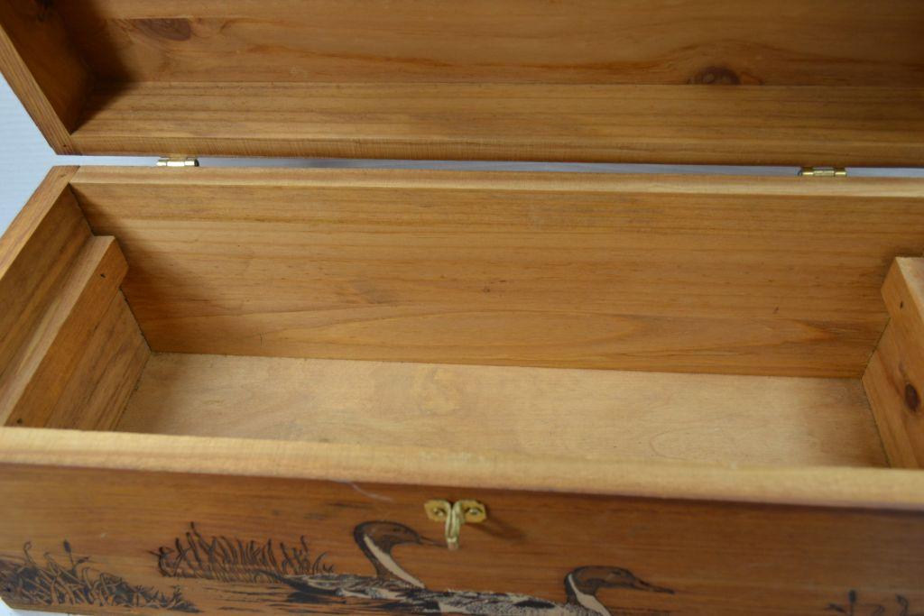 Ducks Unlimited Sportsman Trunk; Stamped Duck Design w/Removeable Tray