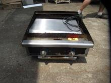 SMALL GAS GRILL