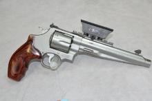 Smith & Wesson  Mod 629-6 Perfomance Center  Cal .44 Mag.   7.5” Barrel  Burris Red Dot