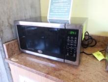 Oster microwave oven