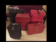 5 pcs of luggage, mixed sizes and styles