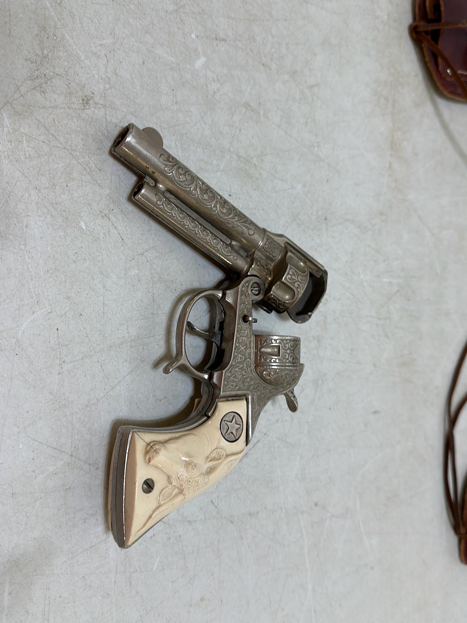 Pair Texan Jr Toy Cap Guns & Leather Holster