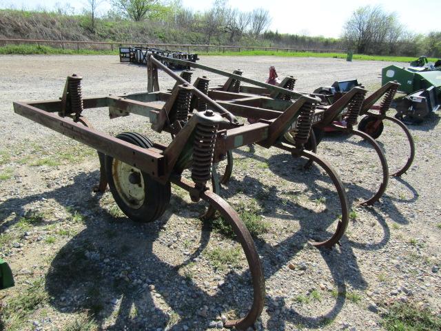 1930 1610 JOHN DEERE CHISEL PLOW 3PT S/N:000294