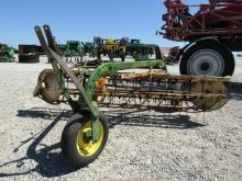 9686 660 JOHN DEERE HAY RAKE S/N:347584E