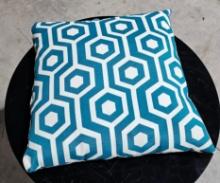 Pillow-Hex Teal/White 17x17