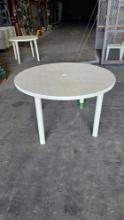 Table 38 inch Round Plastic W/Umbrella Hole