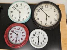 (4) Various Wall Clocks