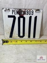 1909 "Pennsylvania 7011" Porcelain License Plate