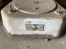 ANTIQUE SANITARY SCALE