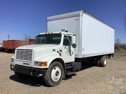 2001 INTERNATIONAL 4700 SINGLE AXLE VAN TRUCK VIN: 1HTSCAAL01H350281