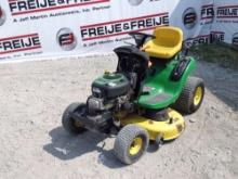 JOHN DEERE D110 RIDING MOWER SN: 1GXD110EKBB116785