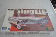 1960 Pontiac Bonneville model kit