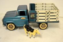 Tonka livestock pickup & cow