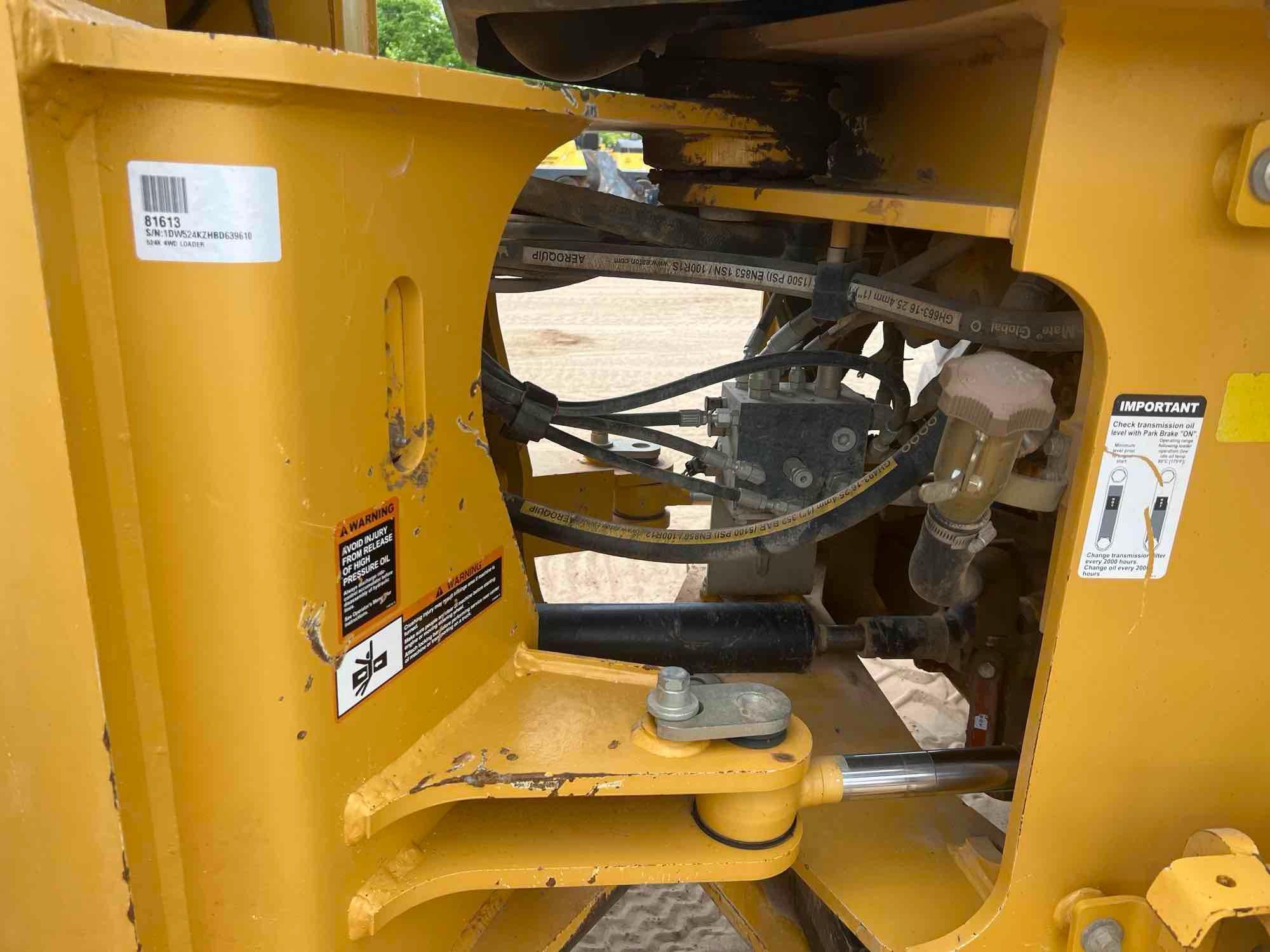 2011 JOHN DEERE 524K RUBBER TIRE LOADER