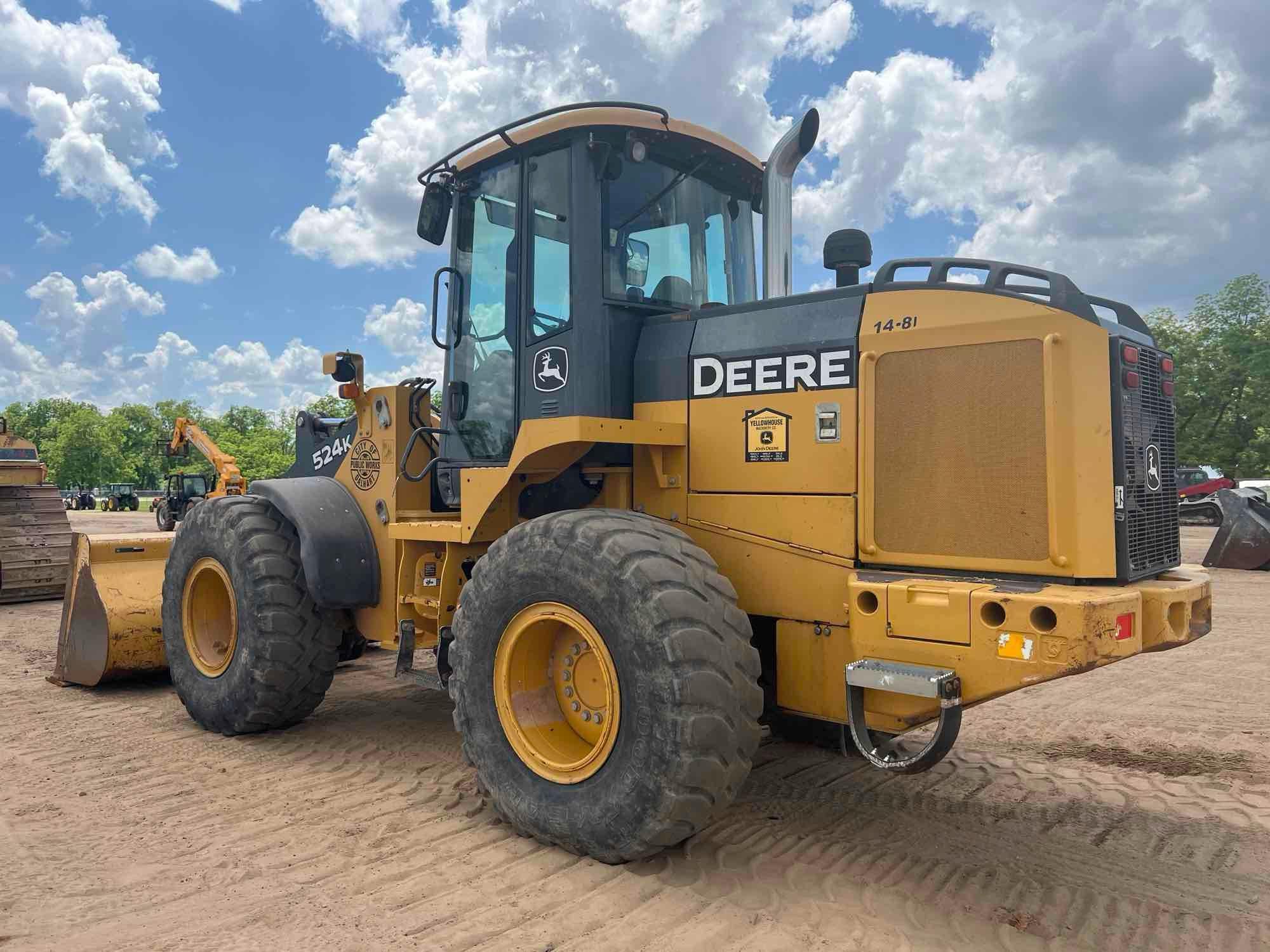 2011 JOHN DEERE 524K RUBBER TIRE LOADER