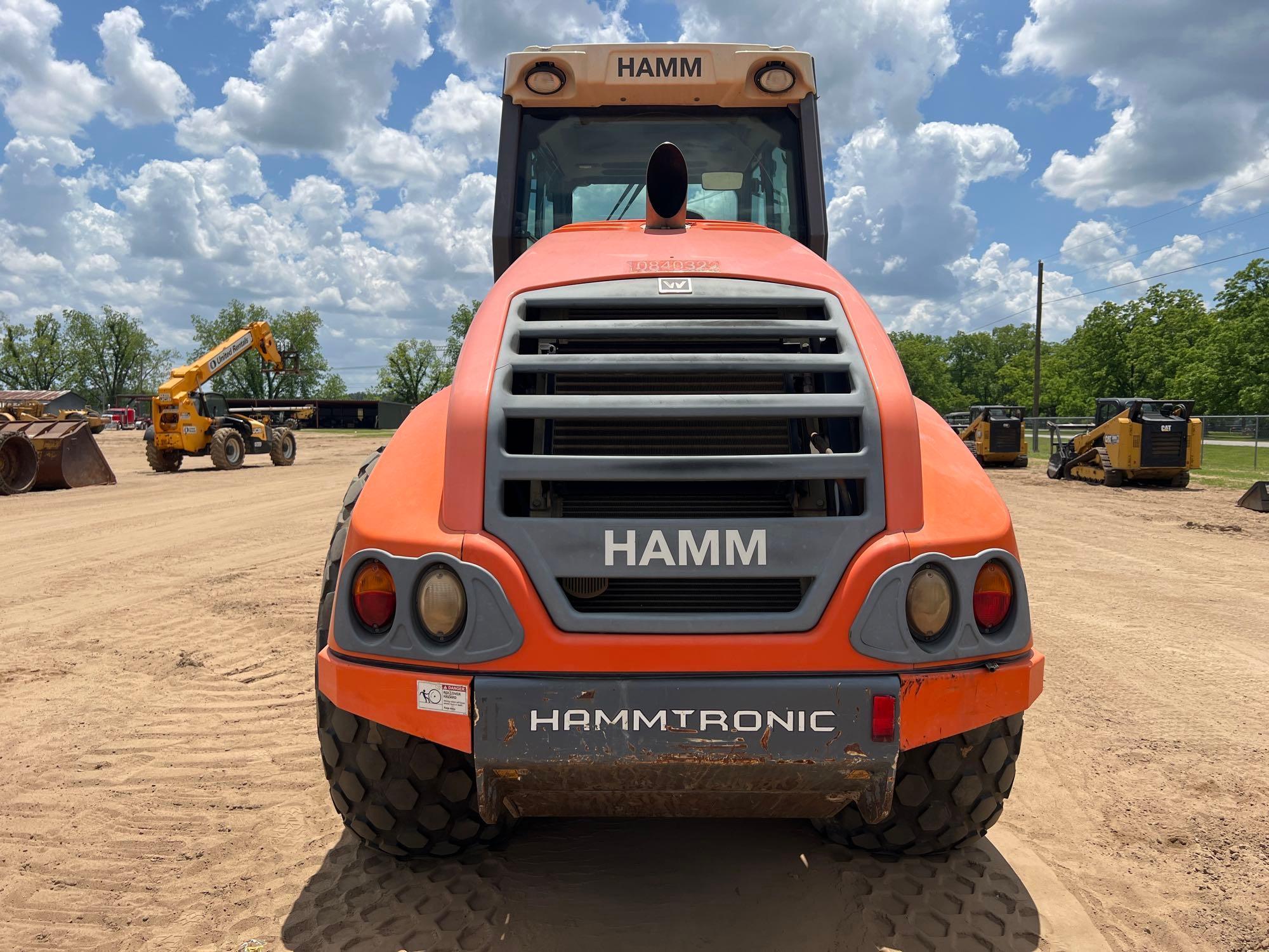 2018 HAMM H10i SMOOTH DRUM ROLLER