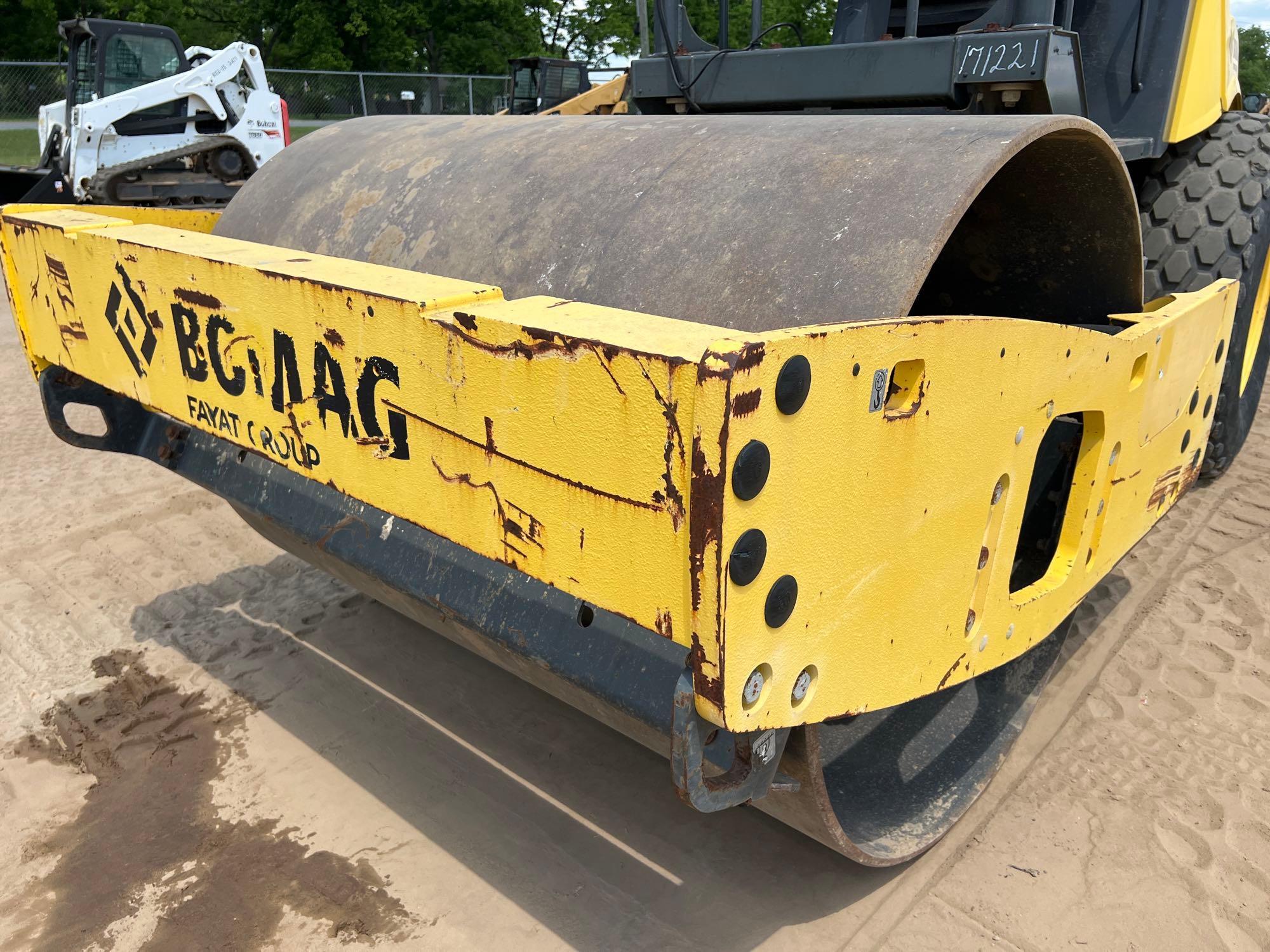 2015 BOMAG BW177D-5 SMOOTH DRUM ROLLER