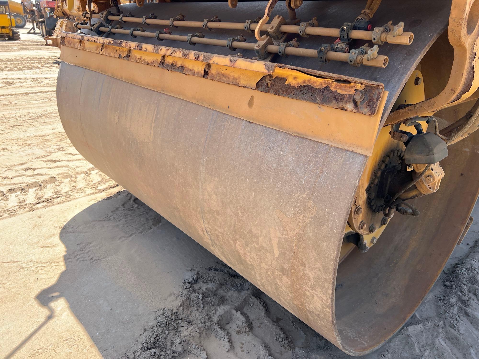 2018 CATERPILLAR CB66B DOUBLE DRUM ROLLER