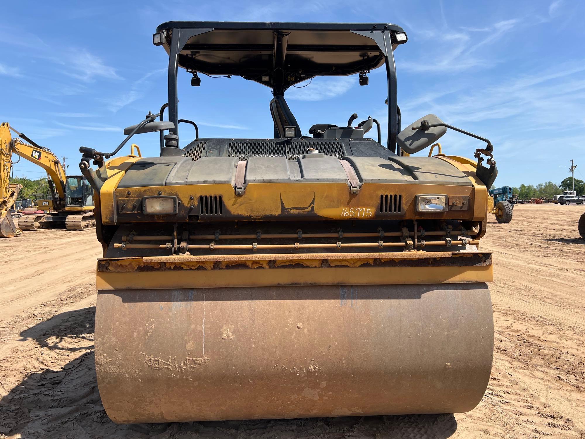 2018 CATERPILLAR CB66B DOUBLE DRUM ROLLER