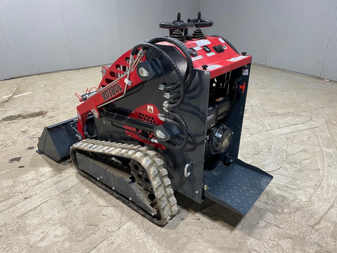 RD380L Mini Skid Steer