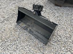 Lanty 32" Excavator Bucket