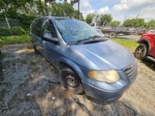 2005 Chrysler Town and Country Tow# 15539