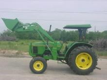 John Deere 5200 JD Tractor