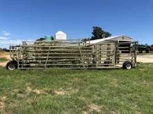 DIAMOND W PORTABLE CORRAL