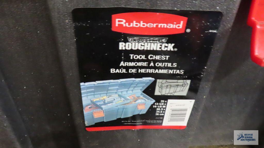 Rubbermaid large tool box