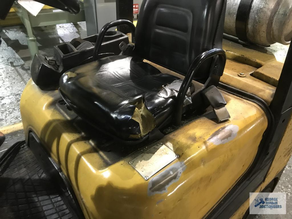 CAT FORKLIFT, MODEL CK630, PROPANE, SIDE SHIFTER, RUNS, LIFTS, NEEDS BRAKES