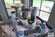 miniature bird bath decoration, potting shed decoration, stone vase and etc