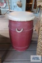 nail keg stool with padded top