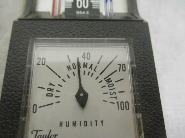 Thermometer/Barometer in Box