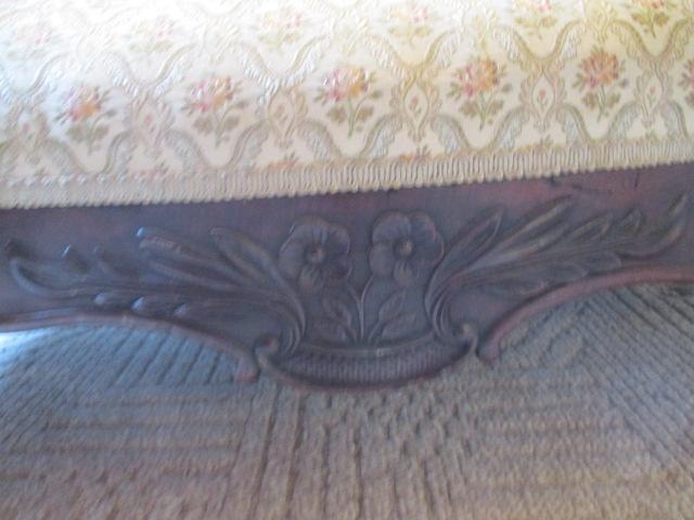 Victorian Style Settee with Carved Wood Headrest Finials