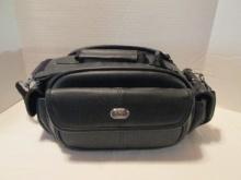 Canon ES8400 8mm Video Camera in Carry Bag