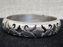 Vintage Mexican Designer Sterling Silver Hinged Bangle