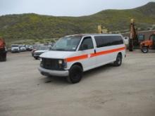 2002 GMC Savana SL Passenger Van,