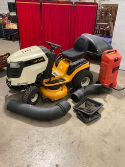 Cub Cadet LXT 1042 KW Riding Lawn Mower W/ Kawasaki FR600V 18 hp engine & bagger See description