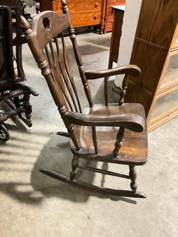 Antique stained oak rocking chair - Well made - Dowel backed - See pics