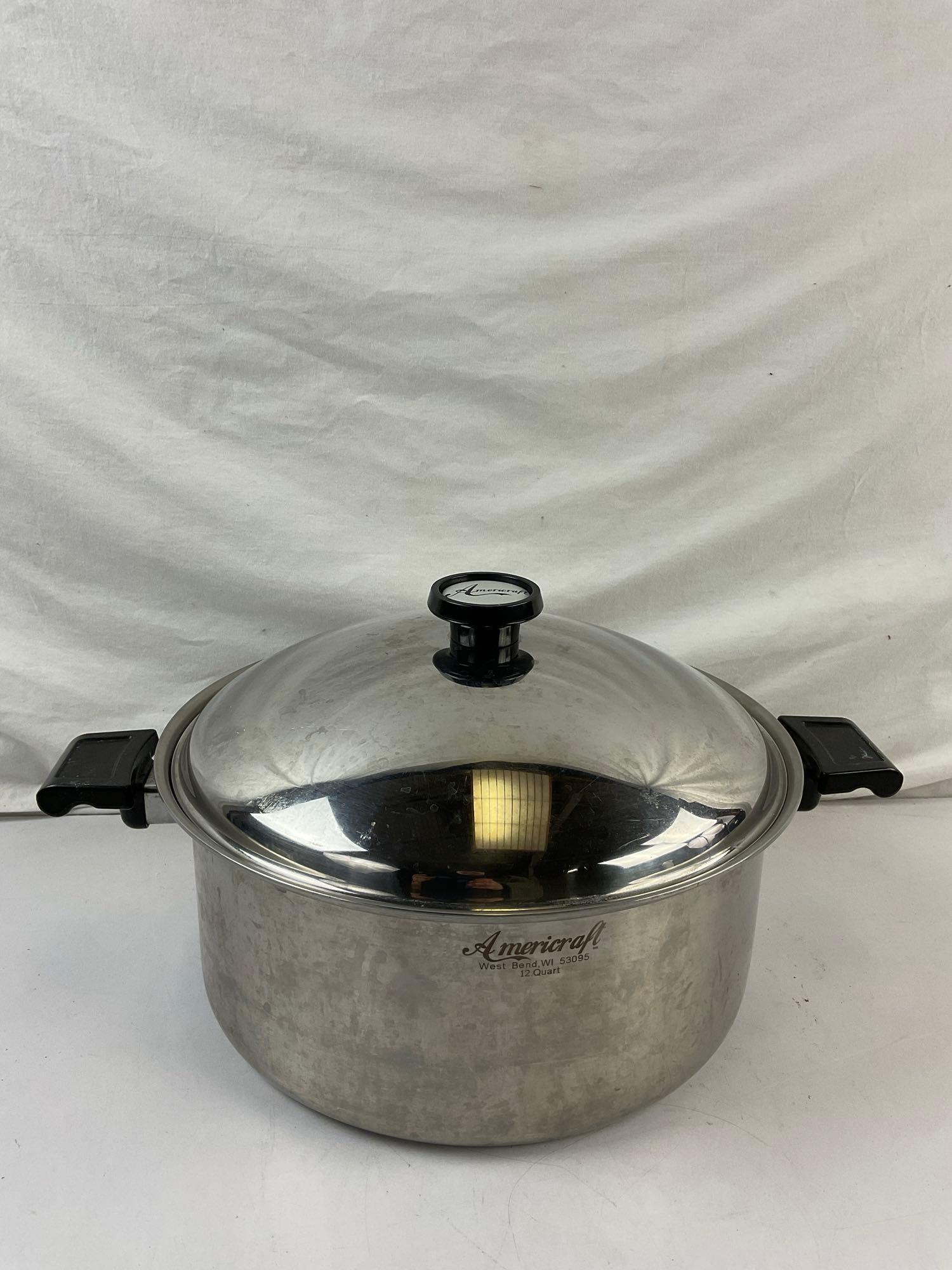 5 pcs Stainless Steel Cook Pots & Accessories Assortment. 12 Qt Americraft Pot w/ Lid. See pics.