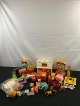 Approx. 40+ pcs Vintage Plastic Children's Toys Assortment. Fisher-Price Picnic Basket 677. See
