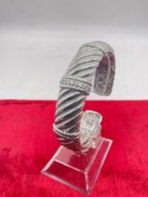 Lovely Judith Ripka sterling silver .925 75 gram heavy bracelet w/ a cz setting