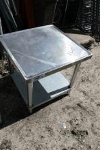 Stainless 24"x24" Equipment Stand