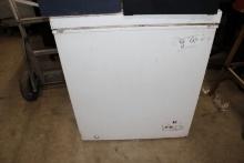 White 24" Chest Freezer