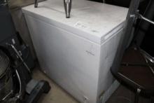 White 24" Chest Freezer