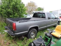 1997 Chevrolet Silverado 2500 Extended Cab Pickup / 2WD