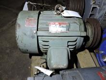 Dayton Trevolt Industrial Duty Motor 3 Phase Tefo Model:3N735, HP10 RPM 1750 Amps 28.6-26.2